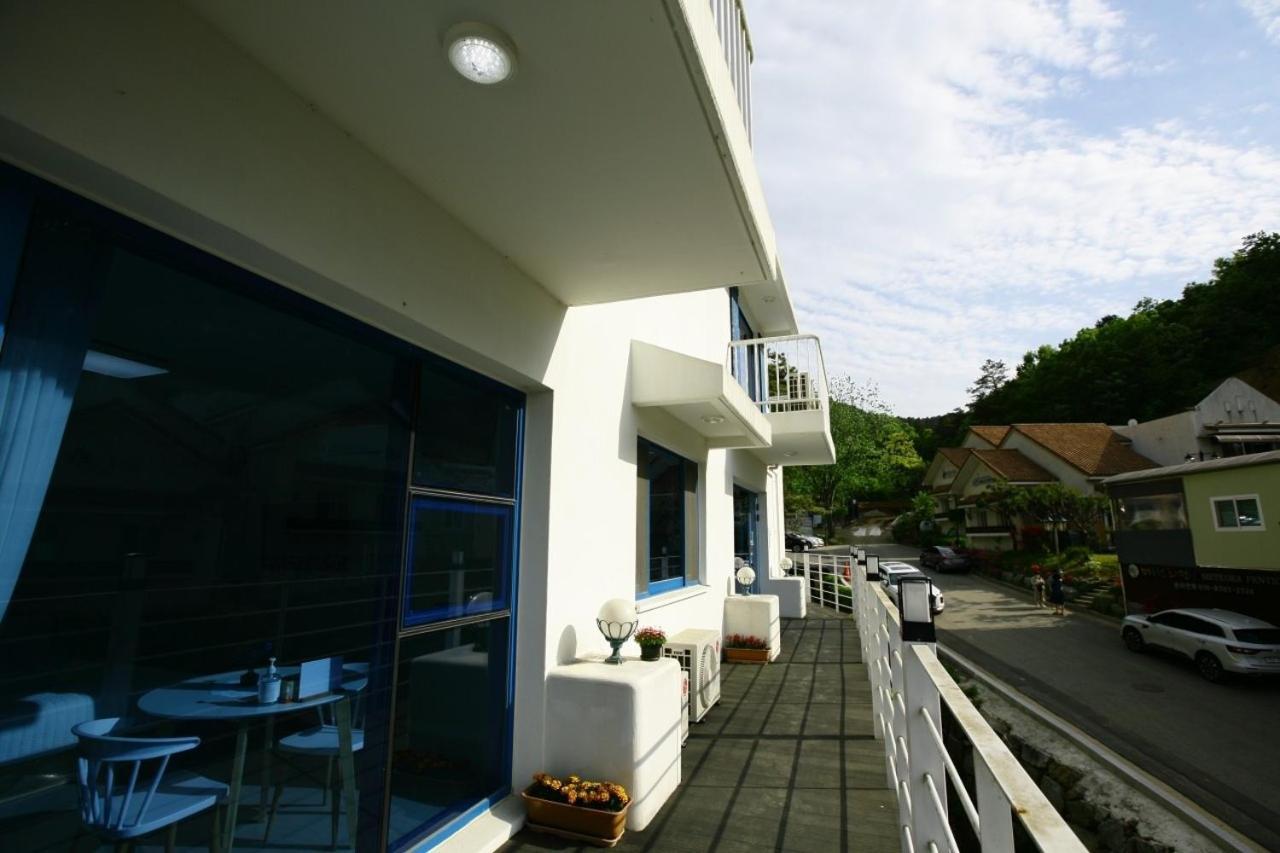 Damyang Thirasia Pension Exteriör bild